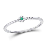 10kt White Gold Womens Round Emerald Diamond Stackable Band Ring 1/20 Cttw