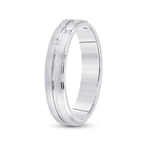 14kt White Gold Womens Round Diamond Scattered Band Ring 1/10 Cttw